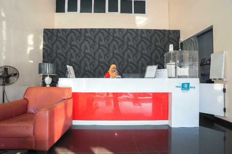 Oyo 786 The Citilite Hotel Kuantan Exterior photo